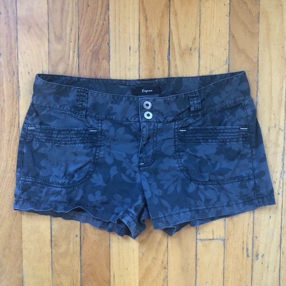 Express Flower Print Shorts - Picture 1 of 3